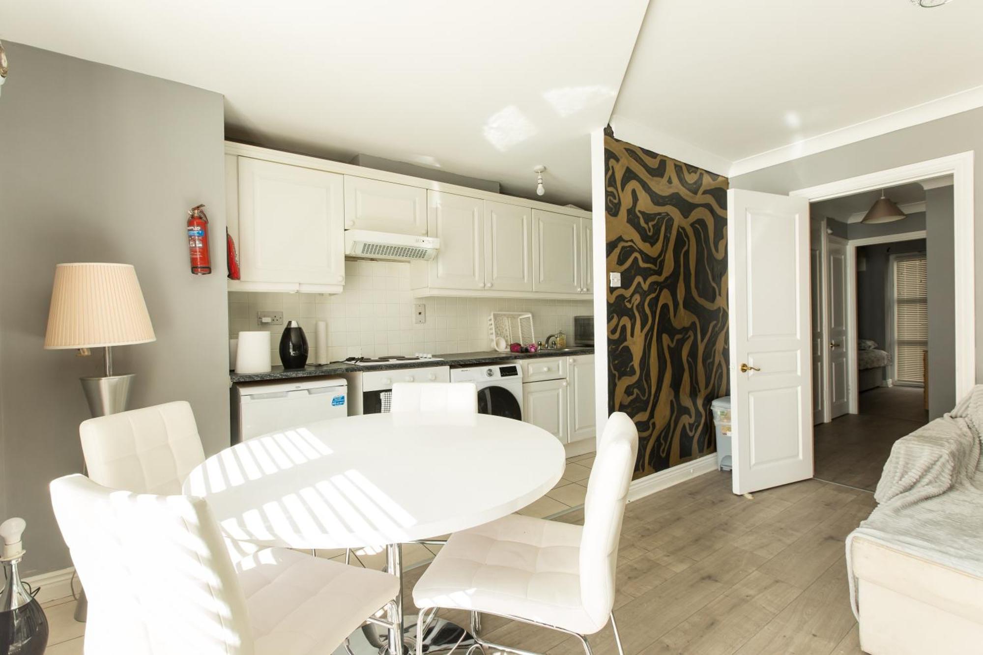 Modern Elegant Central Apt With Parking Dublin Exterior foto